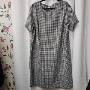 18/20 W Classic Black and White Checkered Dress